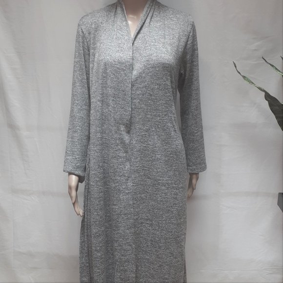 Wrap dress. - Picture 4 of 5